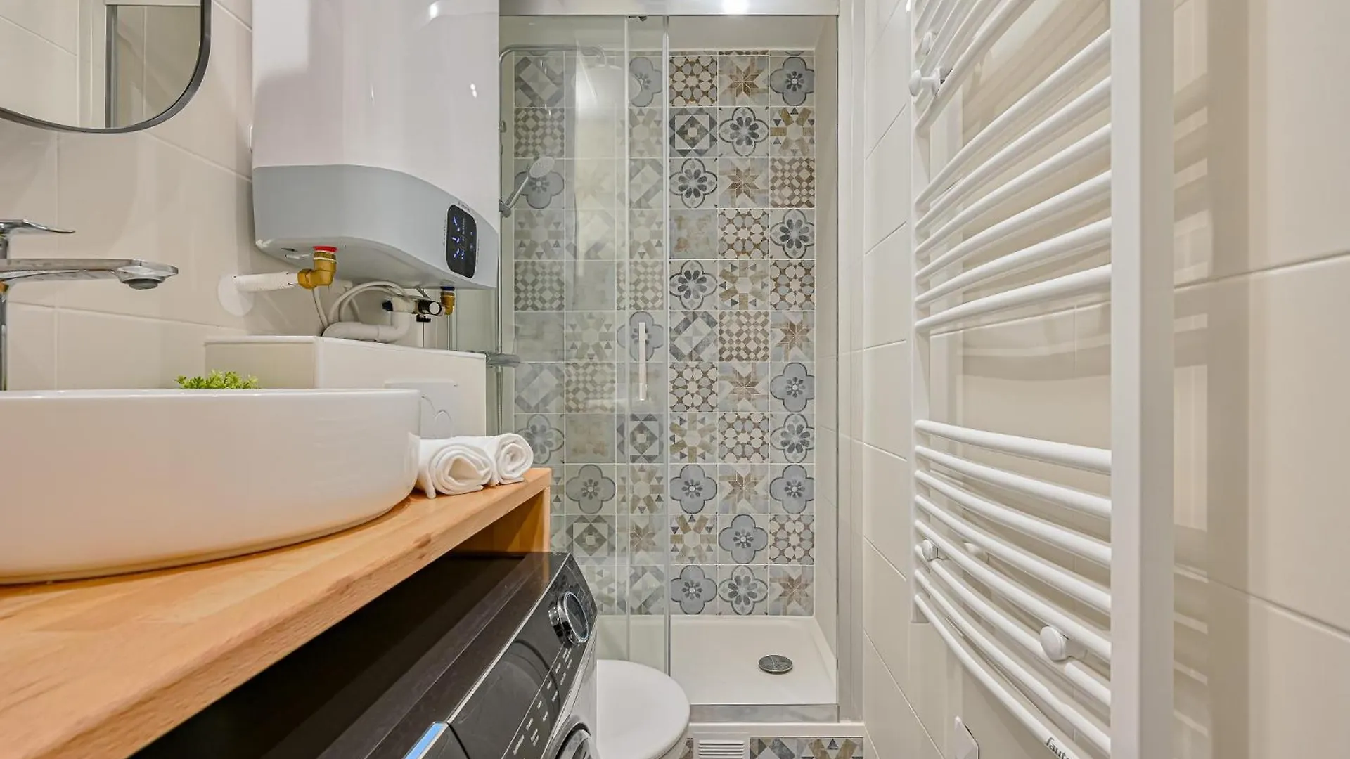 Studio Parisien Daire 0*, Paris